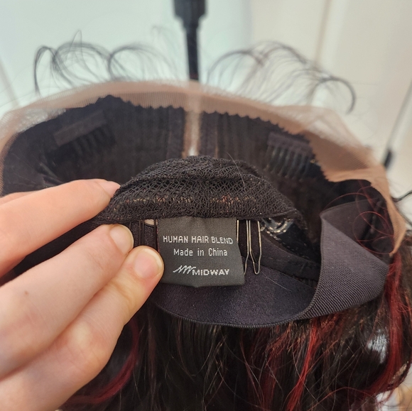 BOBBI BOSS Human Hair Blend HD Lace Front Wig - Picture 9 of 9